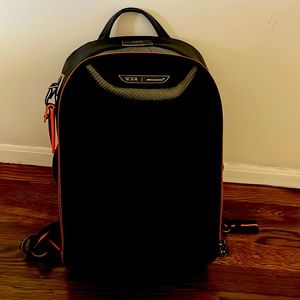 Velocity Backpack
TUMI I McLaren